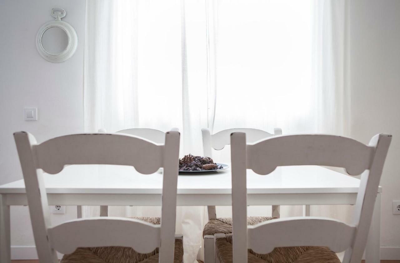 Apartamento Mendoza Sevilla Kültér fotó