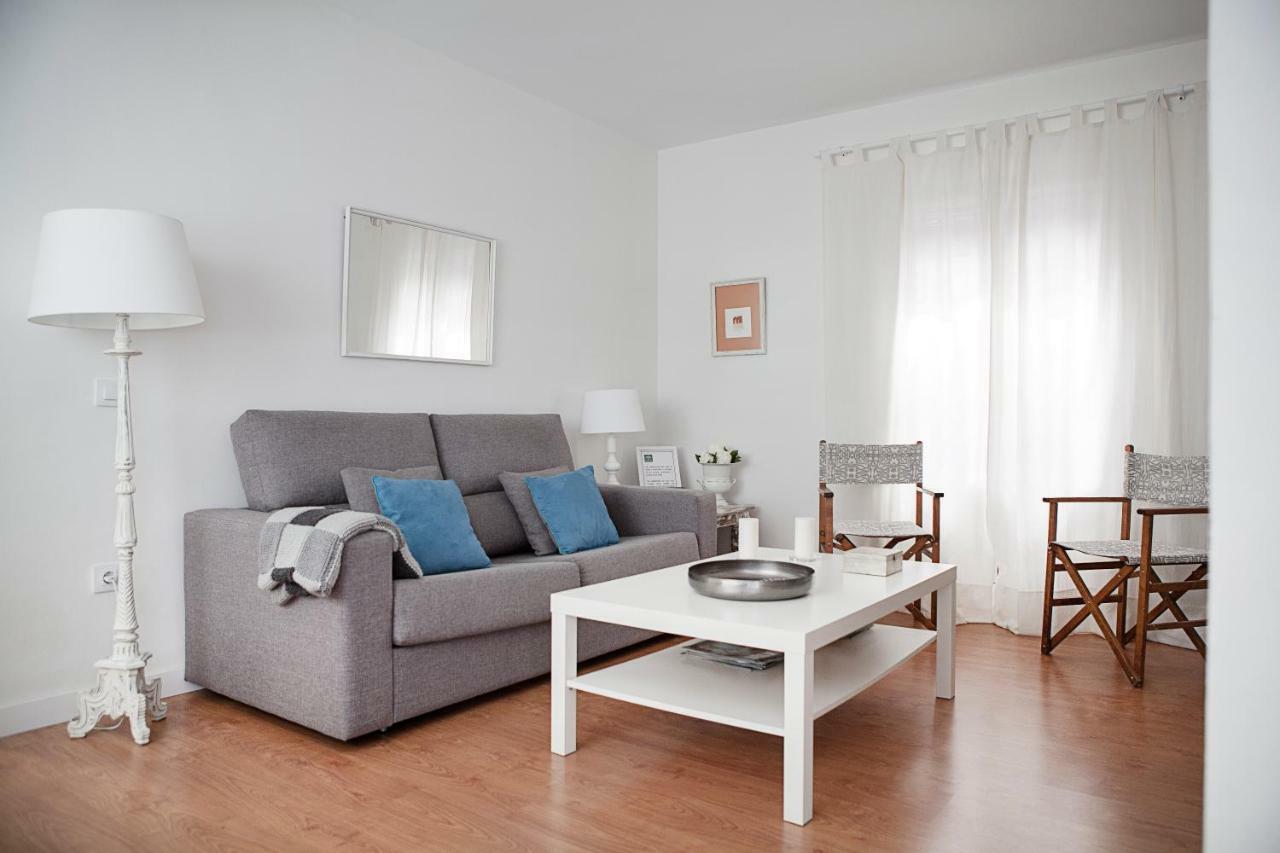 Apartamento Mendoza Sevilla Kültér fotó