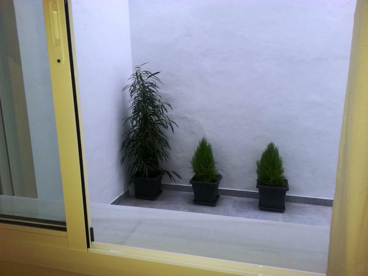 Apartamento Mendoza Sevilla Kültér fotó